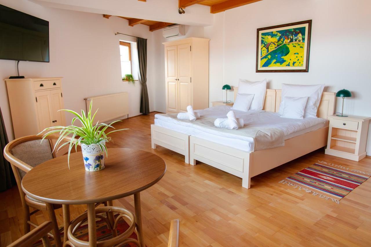Zumzet Bed and Breakfast Şelimbăr Eksteriør billede